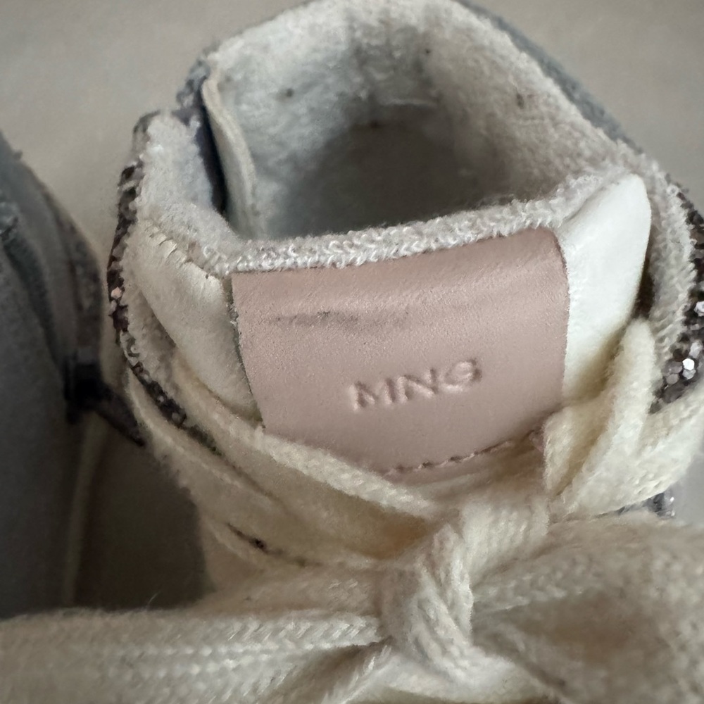 Clearance Mango Girls Shoes Size EUR 25 US 8.5 - Picture 4 of 11